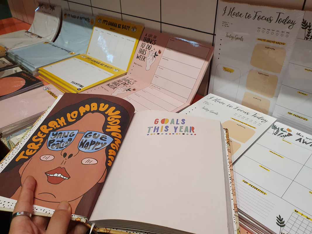 Ogah Ikut Tren, Fill the Blank Space Menciptakan Ciri Khas Tersendiri